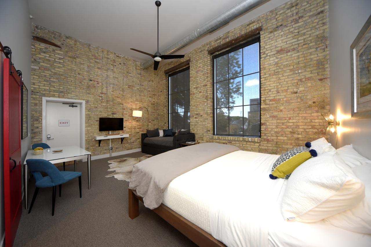 Kinn Guesthouse Bay View 밀워키 외부 사진
